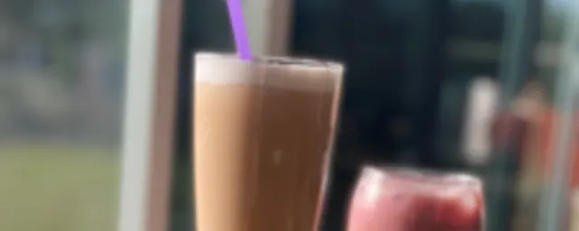 Strawberry boba tea