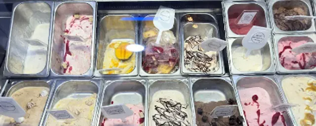 GELATO SCOOP (available flavour)