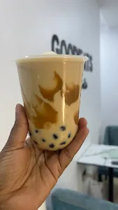 Boba tea (lotus biscoff)