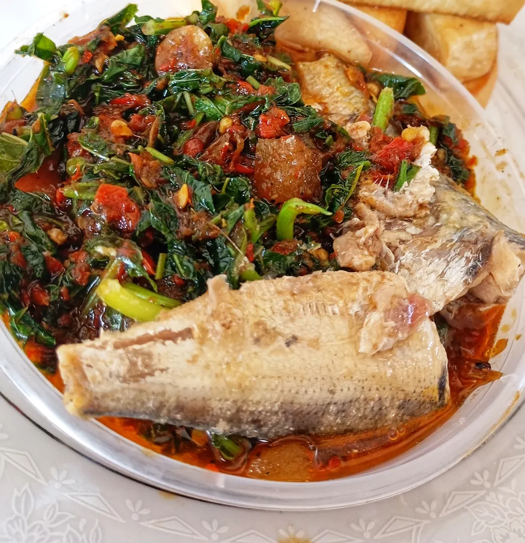 Green vegetables sauce with sardines