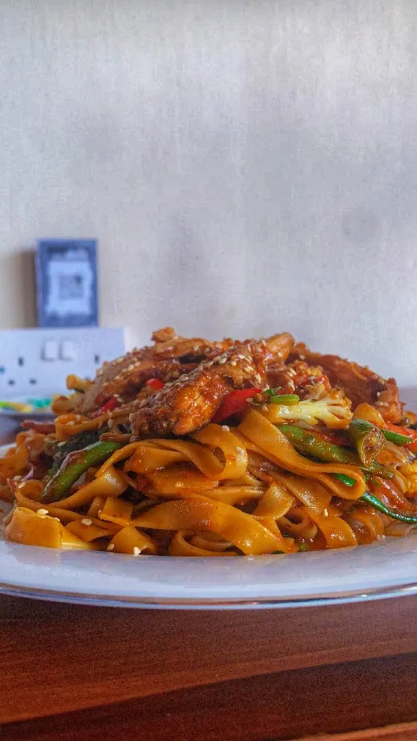 Fettuccine pasta with chicken