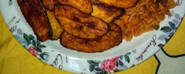 jellof Rice with plantain