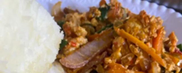 Boiled yam & egg sauce