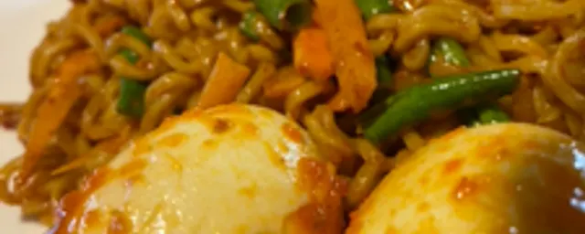 Noodles & Boiled Egg