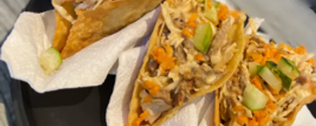 Chicken Tacos (Crispy shell)