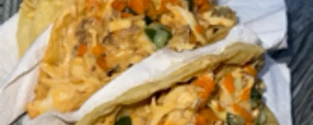 Chicken tacos (crispy shell) and cheese