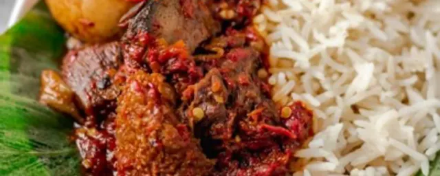 White Rice & Ofada Sauce