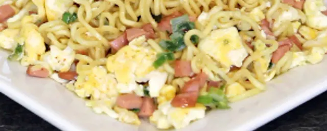 Noodles with 2 eggs