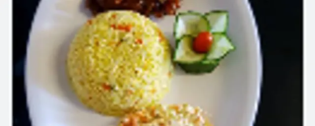 Friend Rice with Beef and salad