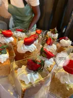 percyphils cakes and more logo