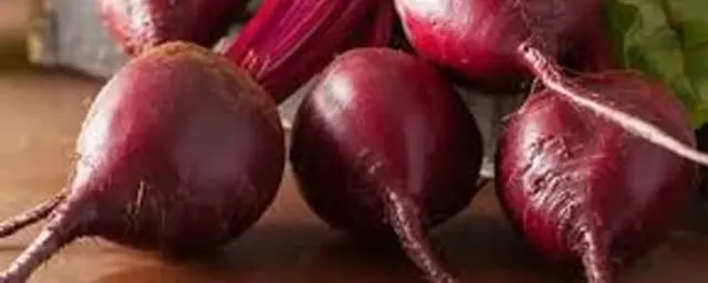 Beetroot (1 bunch)