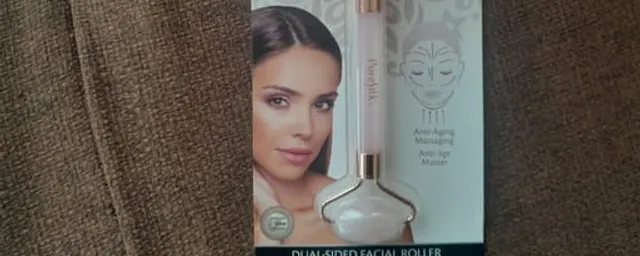 DUAL- SIDED FACIAL ROLLER